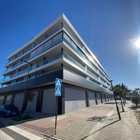 La Casa De Lola מוטריל